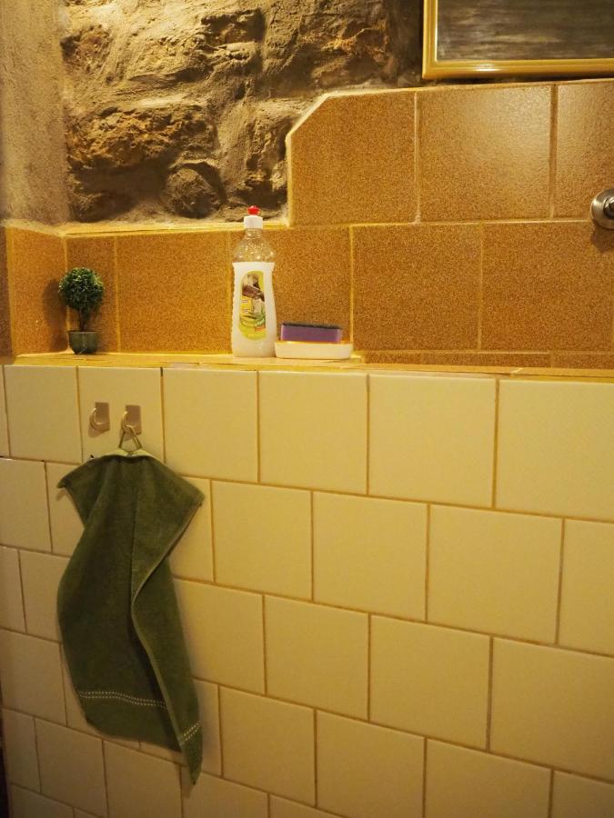 Authentic Guest Stay In The Heart Of Veliko Tarnovo Студио С Изглед Към Царевец Exteriör bild